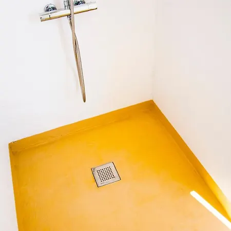 Apartment Rooftop 1 *